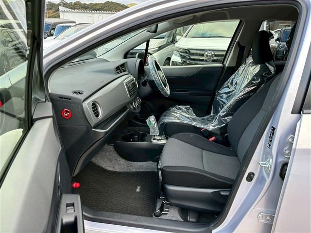 TOYOTA VITZ 2014 Image 31