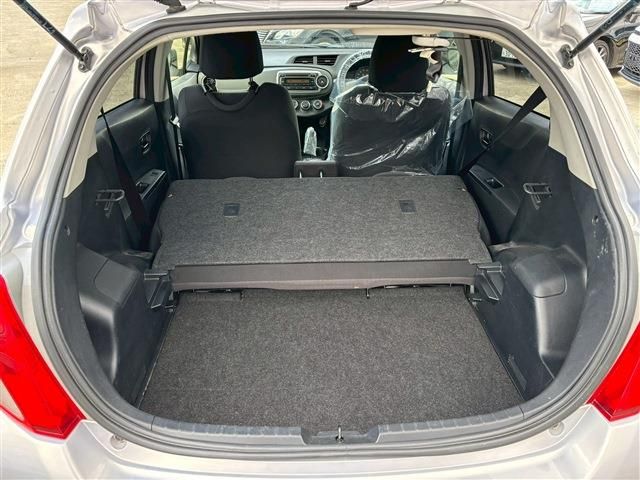 TOYOTA VITZ 2014 Image 31