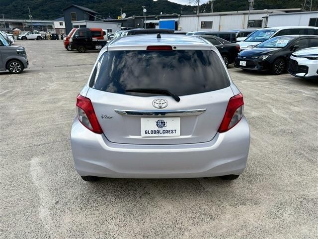 TOYOTA VITZ 2014 Image 31