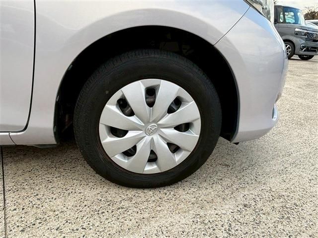 TOYOTA VITZ 2014 Image 31