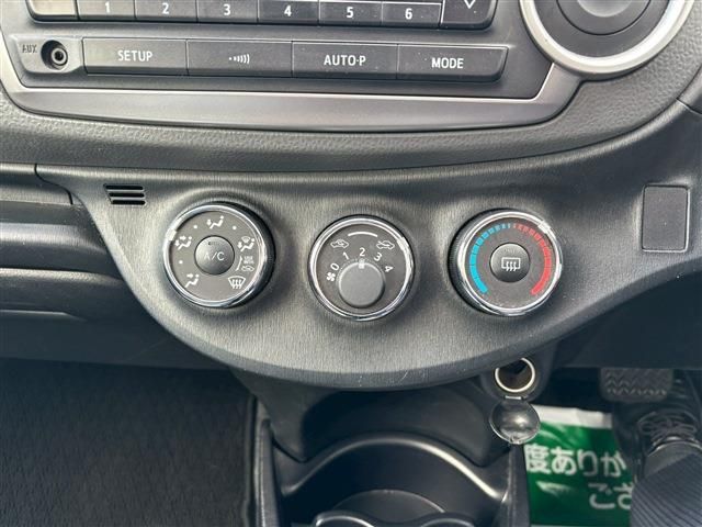 TOYOTA VITZ 2014 Image 31