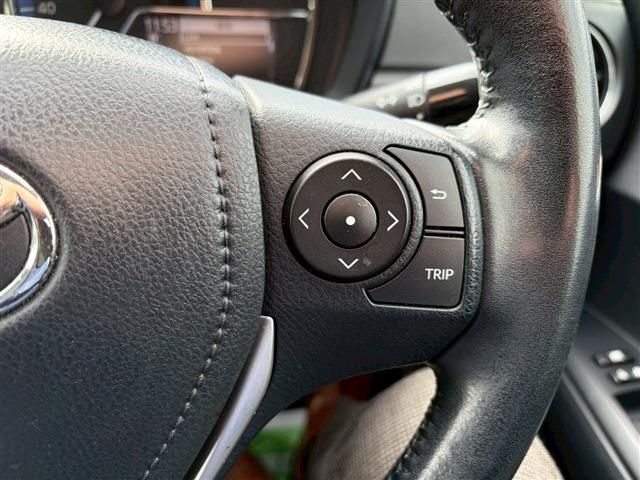 TOYOTA COROLLA FIELDER 2017 Image 31