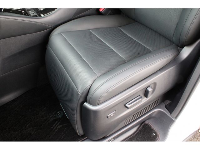 TOYOTA ALPHARD HYBRID 4WD 2020 Image 31