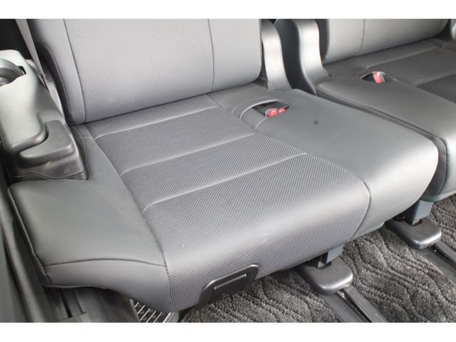 TOYOTA ALPHARD HYBRID 4WD 2020 Image 31