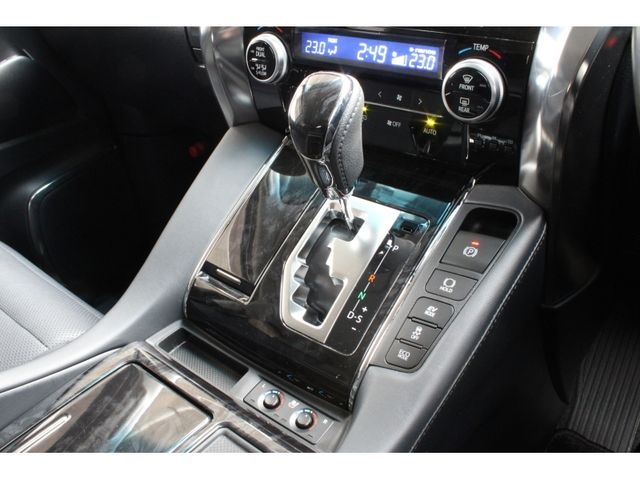 TOYOTA ALPHARD HYBRID 4WD 2020 Image 31