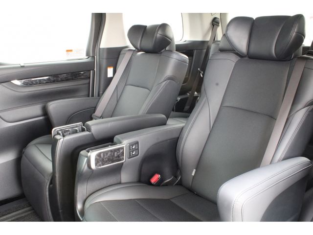 TOYOTA ALPHARD HYBRID 4WD 2020 Image 31