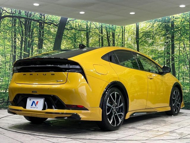 TOYOTA PRIUS PHV 2023 Image 31