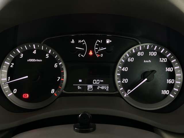 NISSAN SYLPHY 2012 Image 31