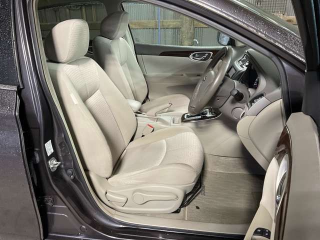 NISSAN SYLPHY 2012 Image 31