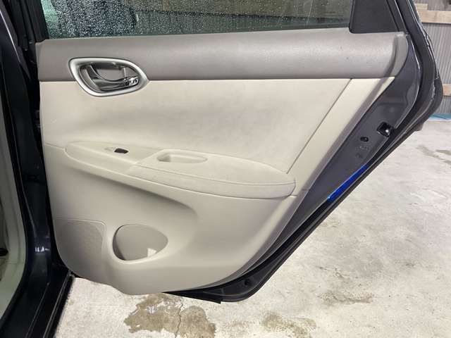 NISSAN SYLPHY 2012 Image 31