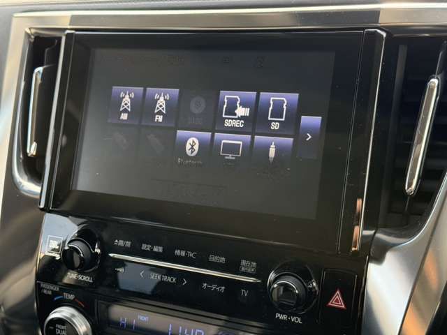 TOYOTA ALPHARD HYBRID 4WD 2015 Image 31