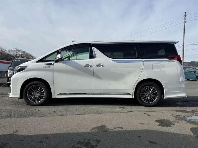 TOYOTA ALPHARD HYBRID 4WD 2015 Image 31