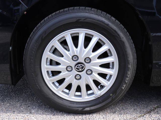 TOYOTA VOXY HYBRID 2014 Image 31