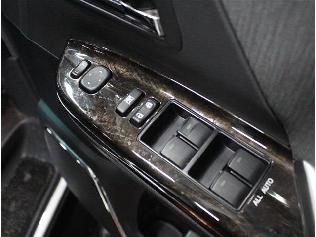 TOYOTA VELLFIRE  HYBRID 4WD 2014 Image 31