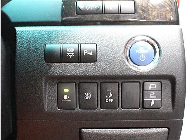 TOYOTA VELLFIRE  HYBRID 4WD 2014 Image 31