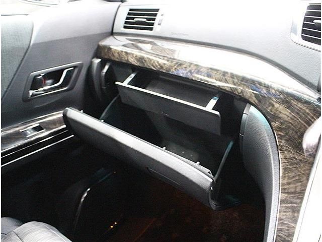 TOYOTA VELLFIRE  HYBRID 4WD 2014 Image 31