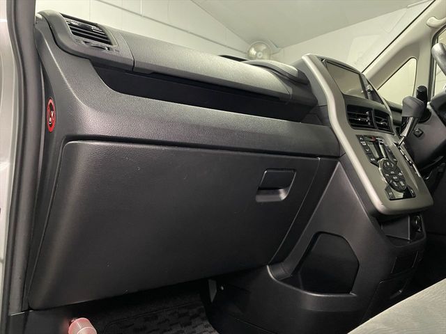 TOYOTA NOAH 2013 Image 31