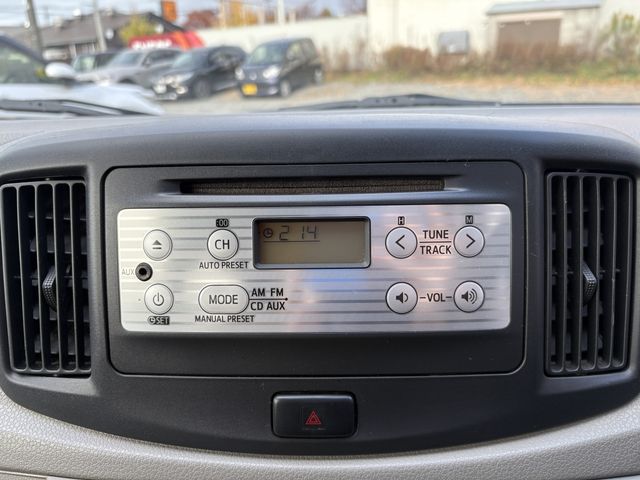 DAIHATSU MIRA E:S 4WD 2013 Image 31