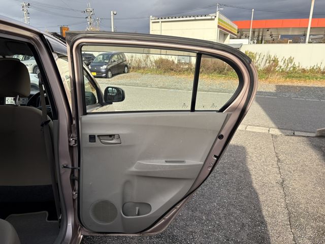 DAIHATSU MIRA E:S 4WD 2013 Image 31