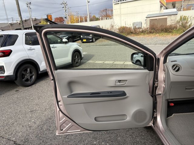 DAIHATSU MIRA E:S 4WD 2013 Image 31