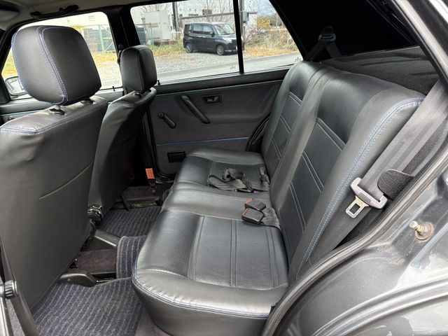 VOLKSWAGEN GOLF 1991 Image 31