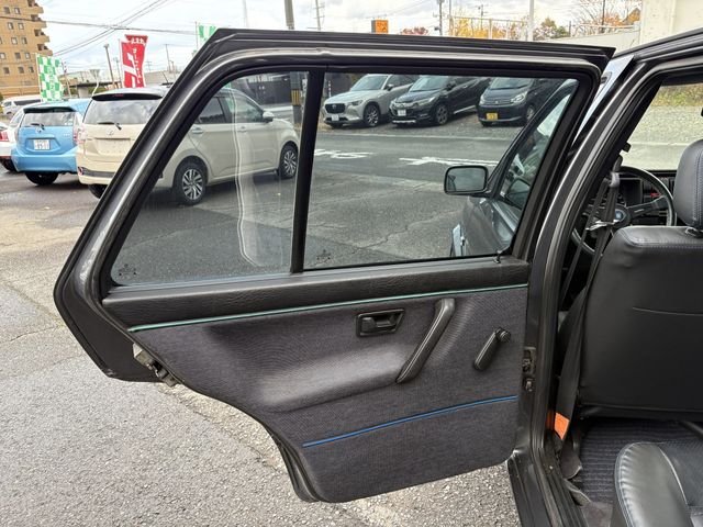 VOLKSWAGEN GOLF 1991 Image 31