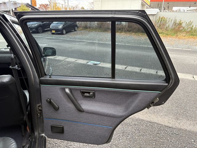 VOLKSWAGEN GOLF 1991 Image 31