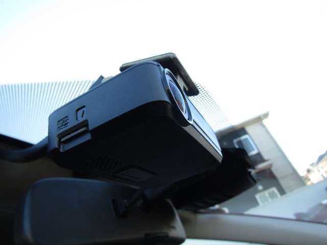 NISSAN NOTE 2017 Image 31