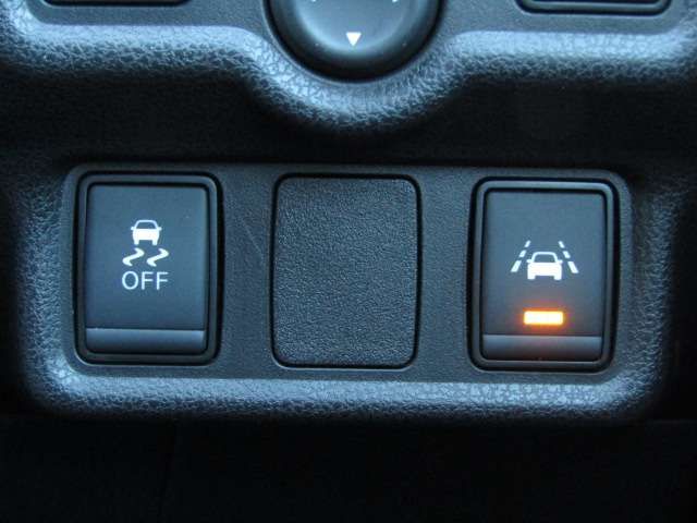 NISSAN NOTE 2017 Image 31