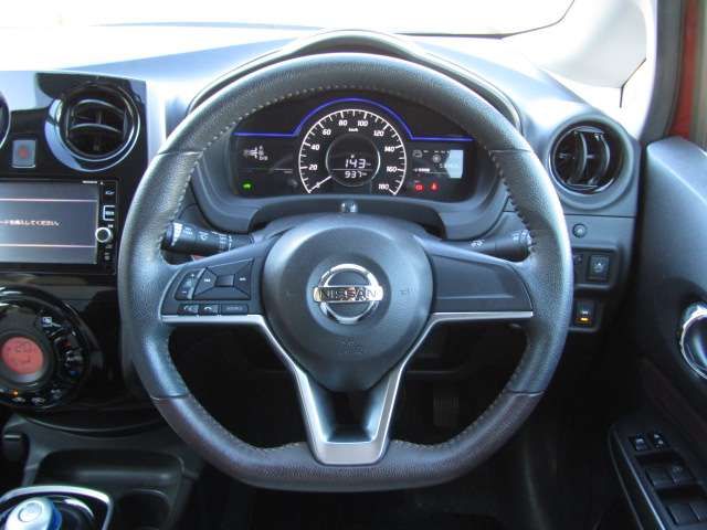 NISSAN NOTE 2017 Image 31