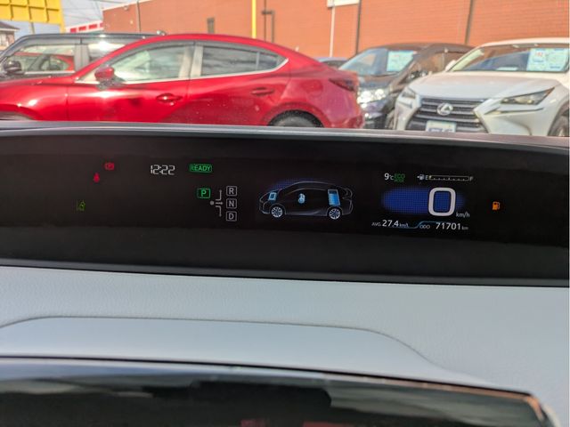 TOYOTA PRIUS 2015 Image 31