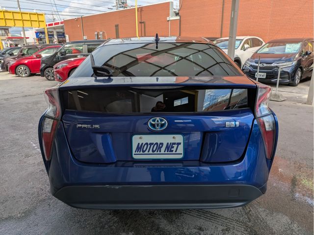 TOYOTA PRIUS 2015 Image 31