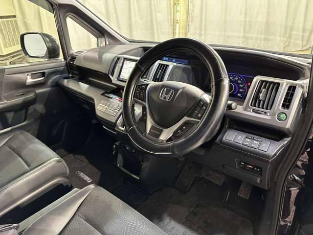 HONDA STEPWAGON SPADA 2013 Image 31