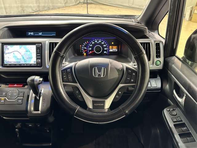 HONDA STEPWAGON SPADA 2013 Image 31