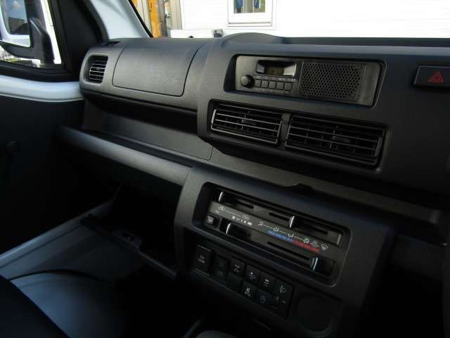 DAIHATSU HIJET DUMP 4WD 2025 Image 31