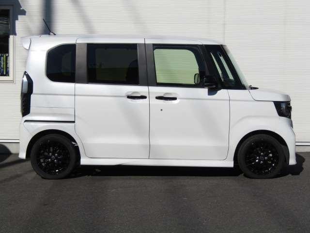 HONDA N BOX CUSTOM 2022 Image 31