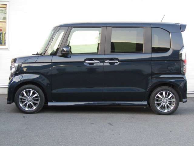 HONDA N BOX CUSTOM 2022 Image 31