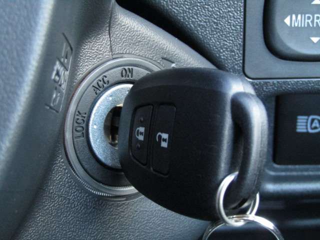 TOYOTA HIACE VAN 2WD 2025 Image 31