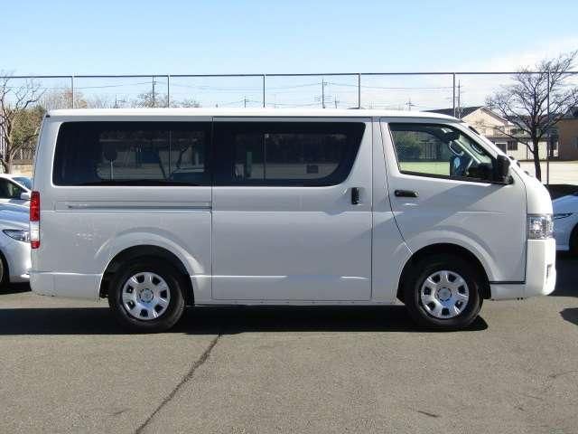 TOYOTA HIACE VAN 2WD 2025 Image 31