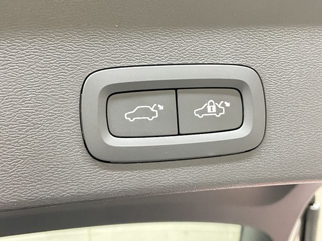 VOLVO XC40 2023 Image 31