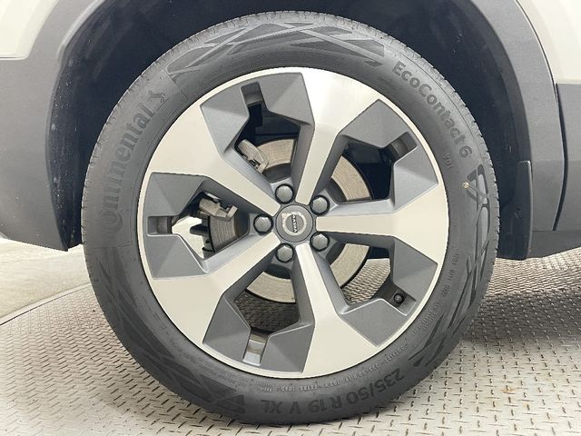 VOLVO XC40 2023 Image 31