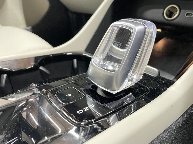 VOLVO XC40 2023 Image 31