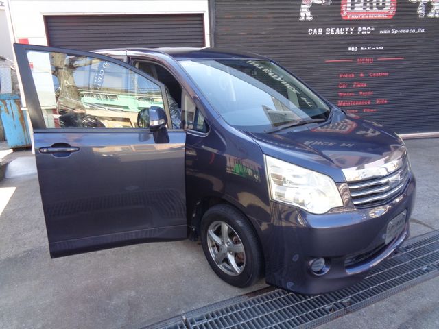 TOYOTA NOAH 2011 Image 31