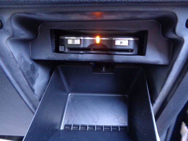 TOYOTA NOAH 2011 Image 31