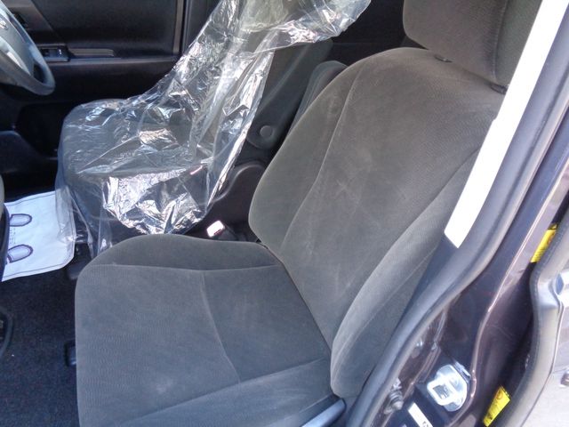 TOYOTA NOAH 2011 Image 31