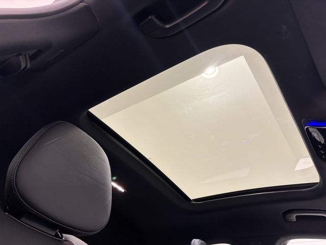 MERCEDES BENZ GLC CL 2025 Image 31