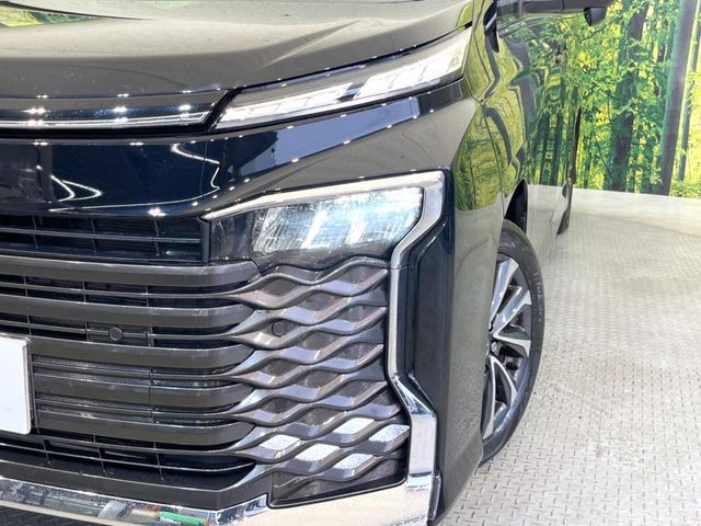 TOYOTA VOXY HYBRID 2024 Image 31