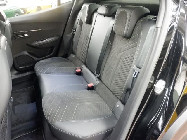 PEUGEOT 2008 2023 Image 31