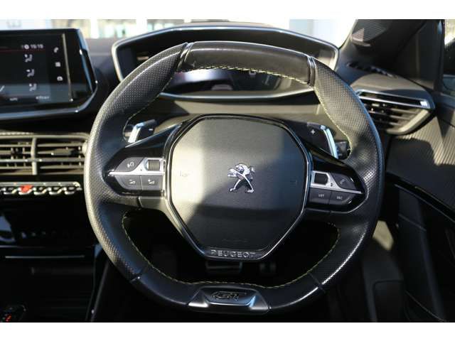 PEUGEOT 208 2021 Image 31