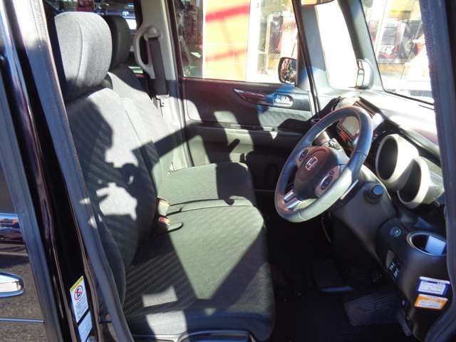 HONDA N BOX CUSTOM 2014 Image 31